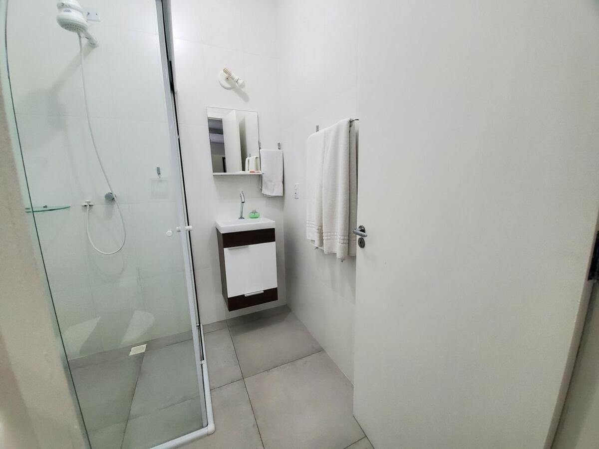 I01-pequeno Conforto 1 Apto Privativo Com Wi-fi, Tv, Ar Balneario Camboriu